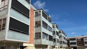 Inglasade balkonger hos Brf Geten i Skellefteå